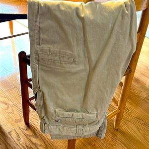 Mens 40 x 32 khaki Carhartt pants